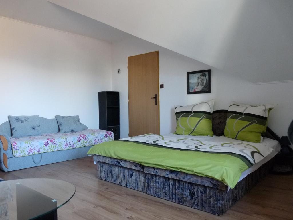 Privat Inka Apartment Liptovsky Mikulas Room photo